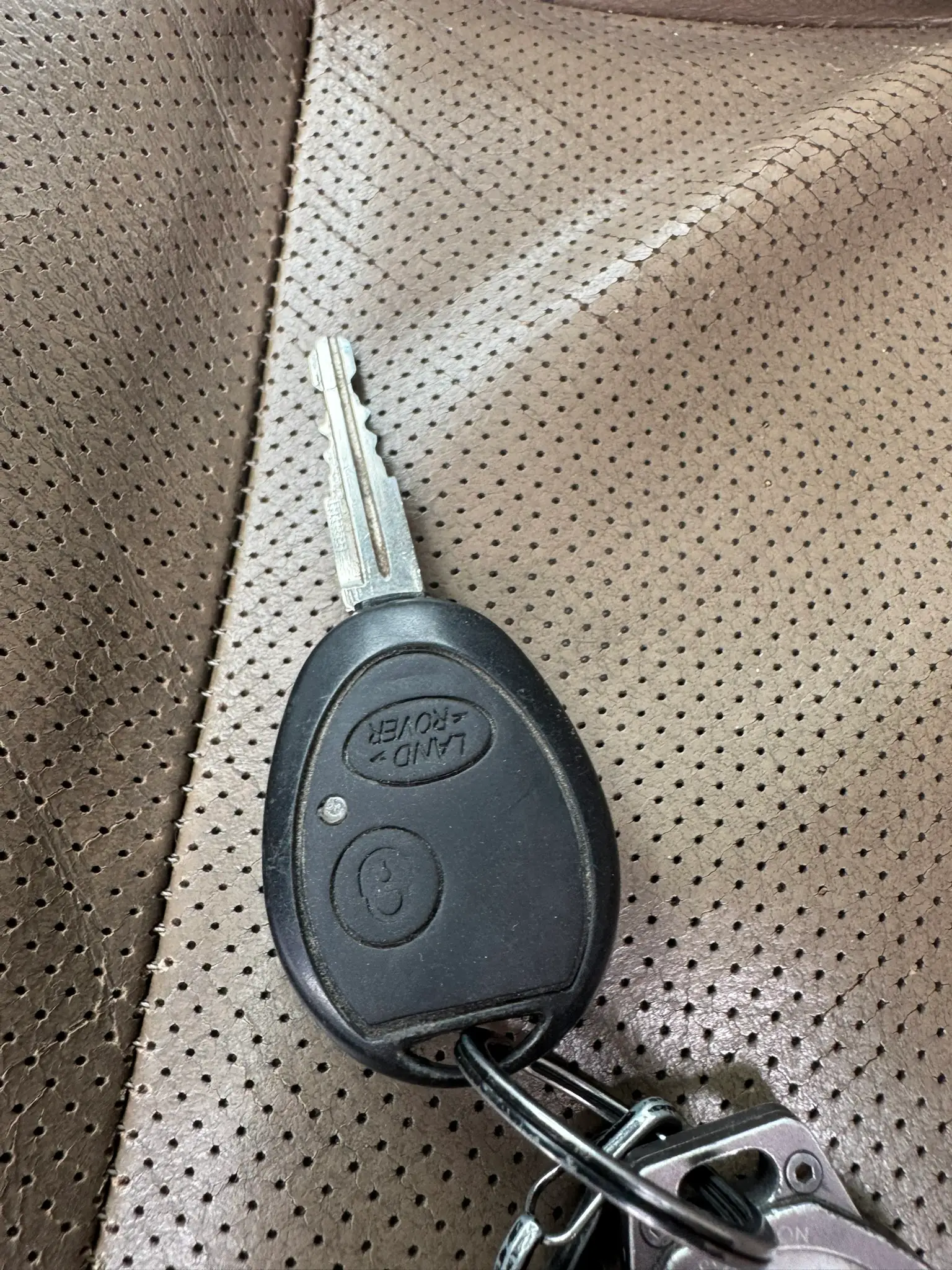 key-with-remote